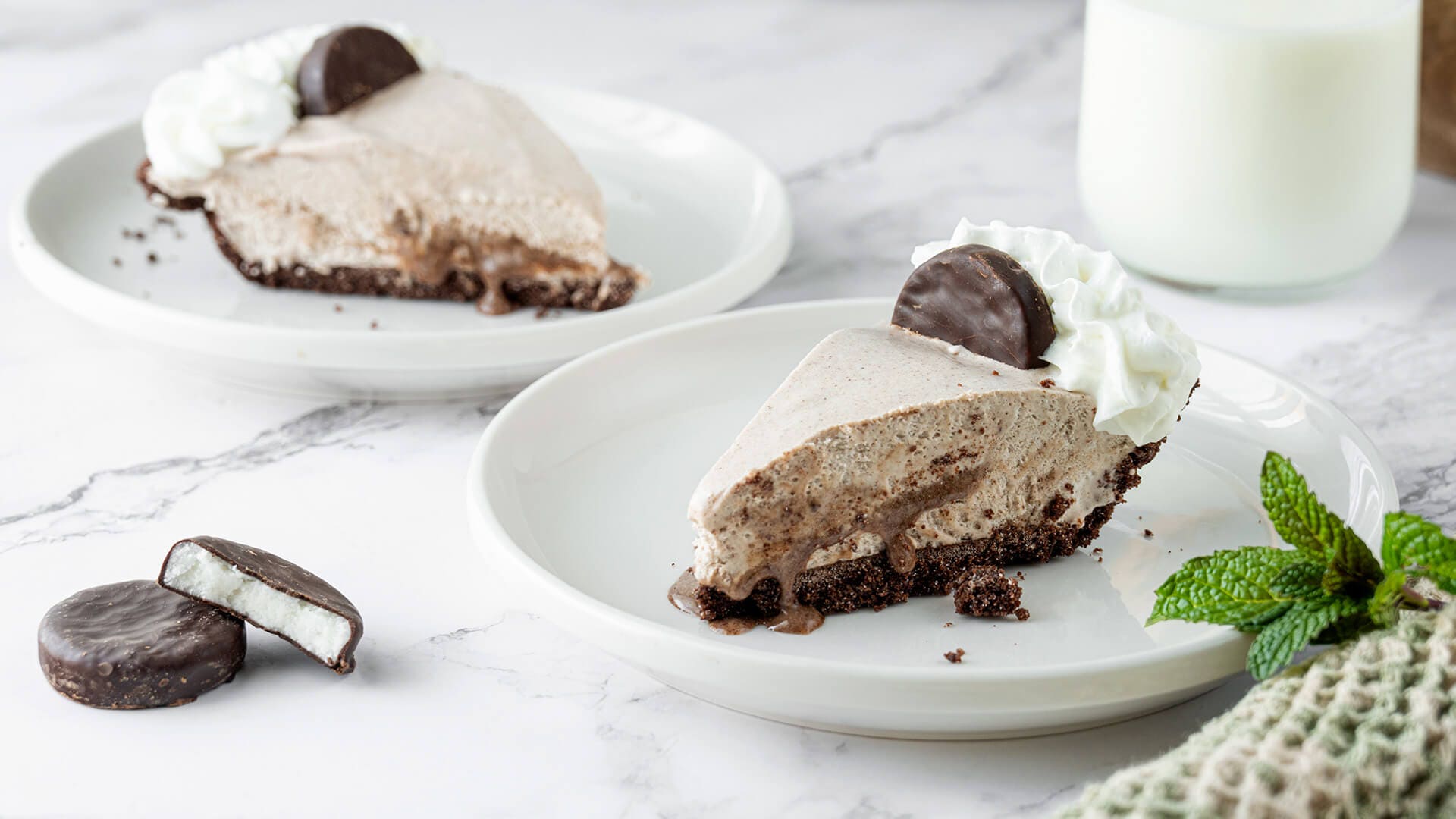Easy Chocolate Peppermint Pie