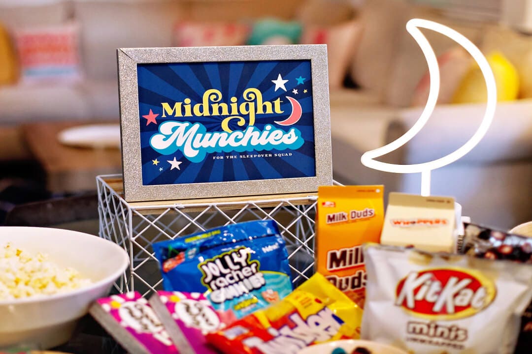 diy movie night snack board